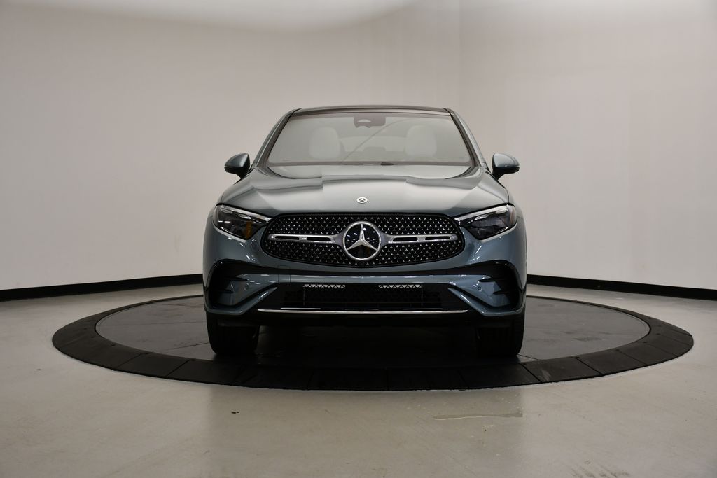 2025 Mercedes-Benz GLC 300 8