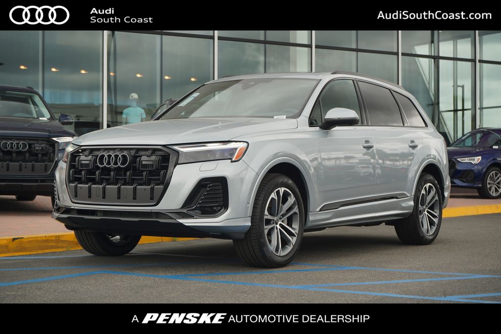2025 Audi Q7  Hero Image