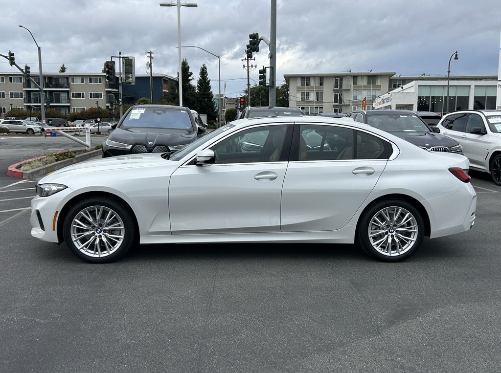 Thumbnail: 2024 BMW 3 Series - 2