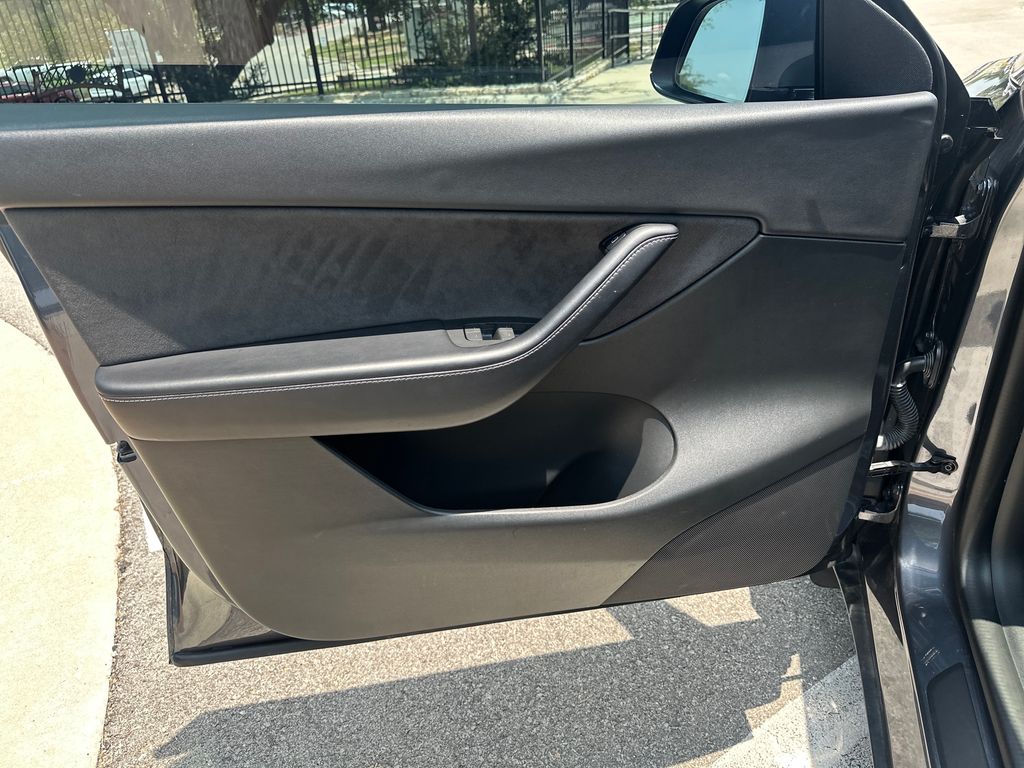 Used Car 2022 Tesla Model Y  Long Range For Sale Under $35,000 In Austin, Texas