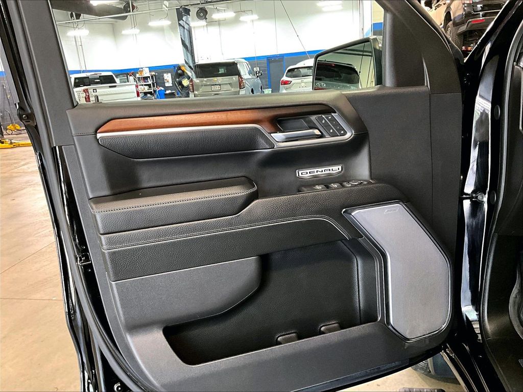 2024 GMC Sierra 1500 — photo 9