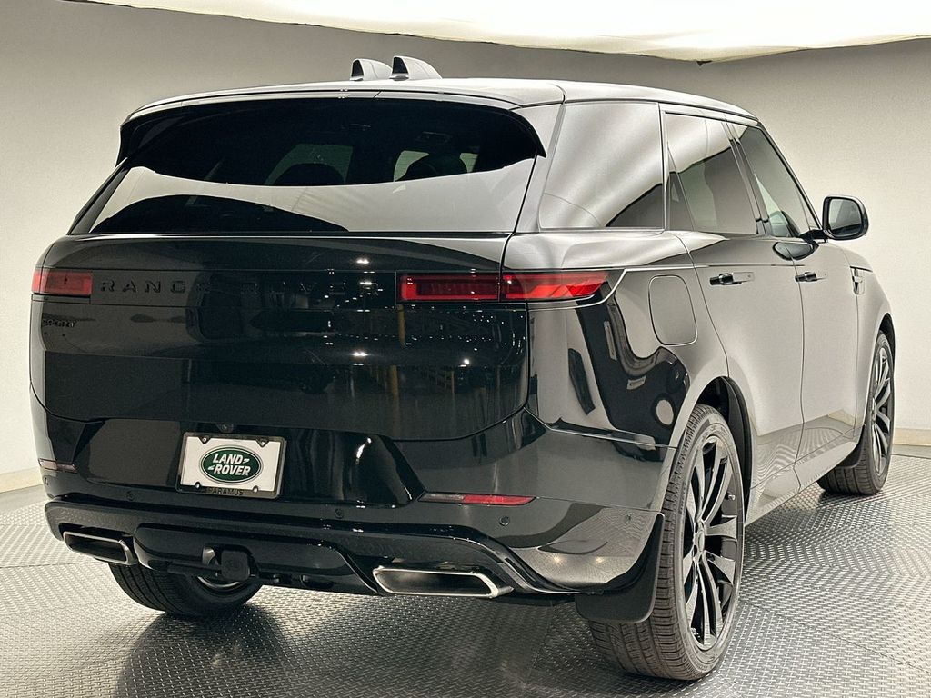 Thumbnail: 2026 Land Rover Range Rover Sport - 3