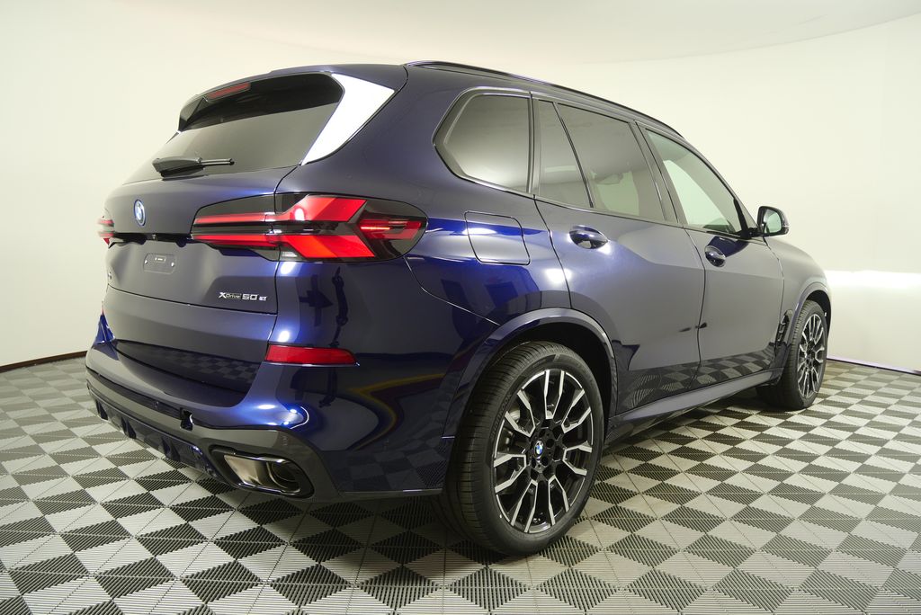 Thumbnail: 2026 BMW X5 - 3