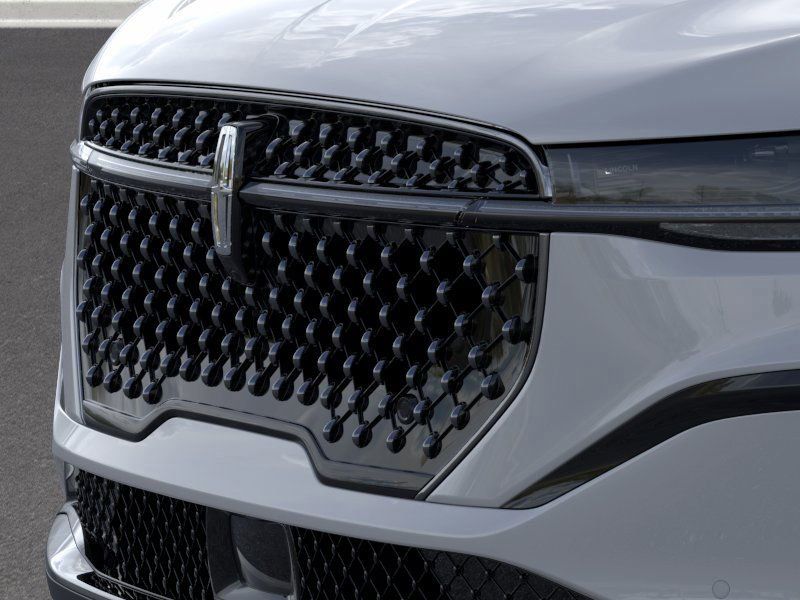 Thumbnail: 2026 Lincoln Nautilus - 17