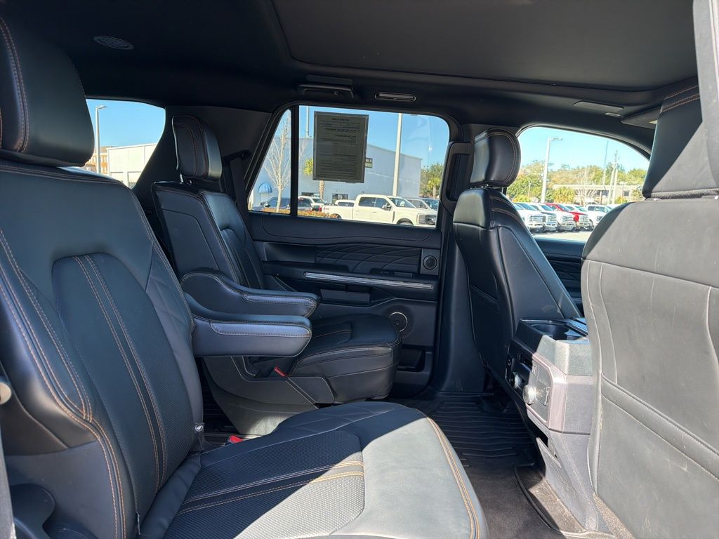 2022 Ford Expedition Platinum