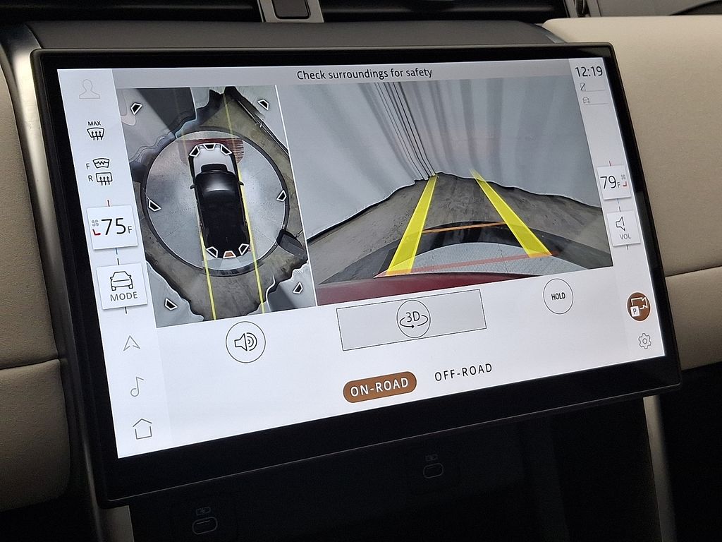 Thumbnail: 2025 Land Rover Discovery Sport - 20