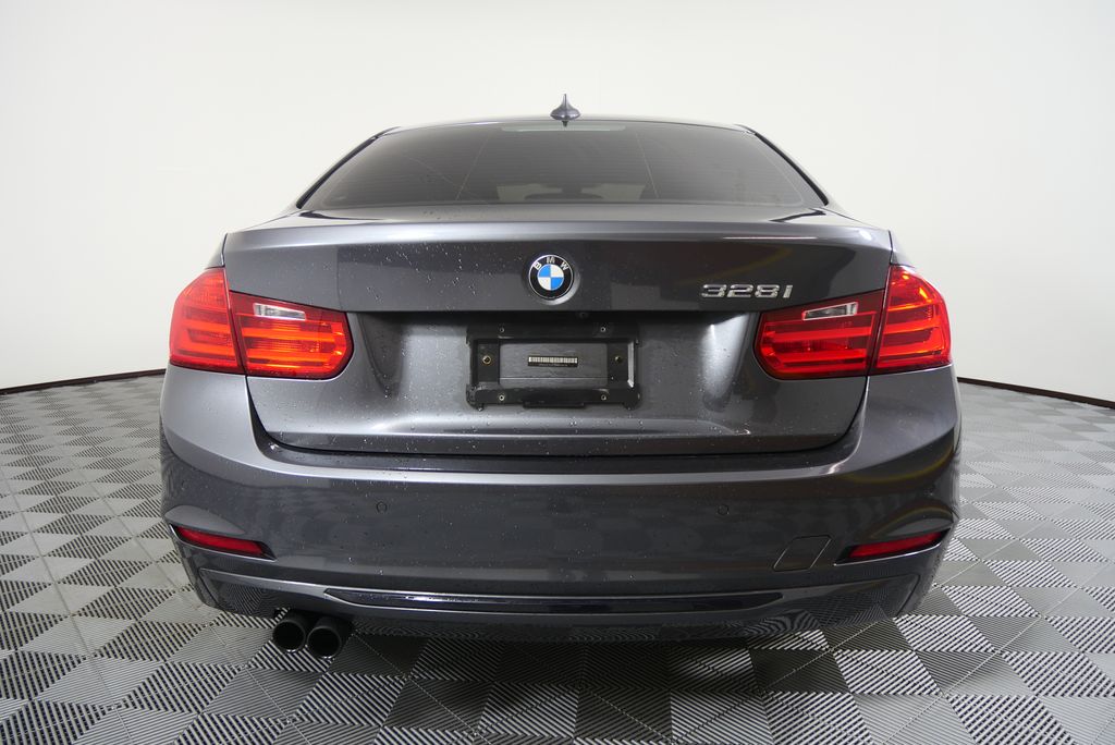 Thumbnail: 2013 BMW 3 Series - 4