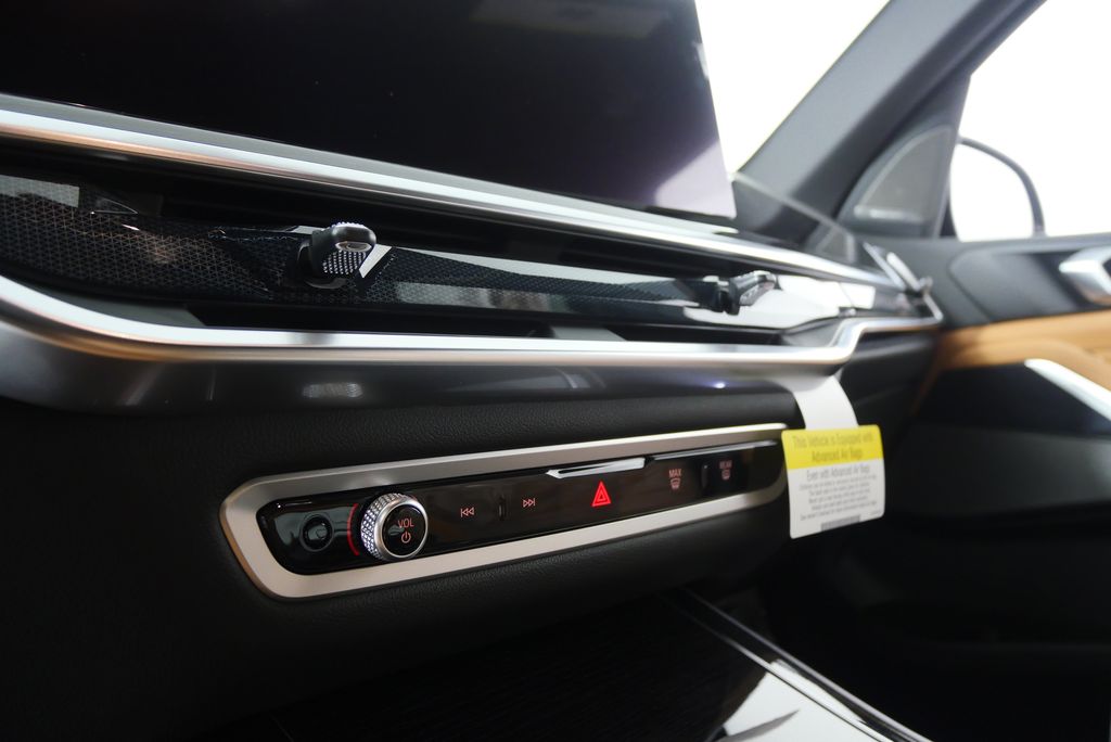 Thumbnail: 2026 BMW X5 - 20