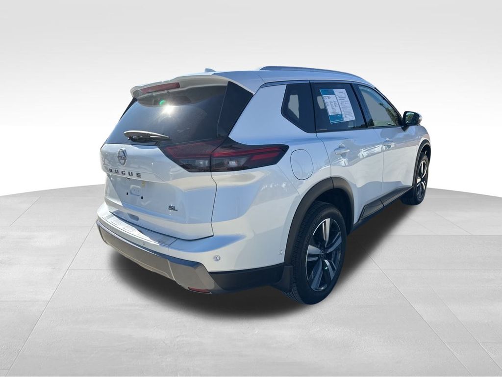 2024 Everest White Pearl Nissan Rogue SL FWD SUV
