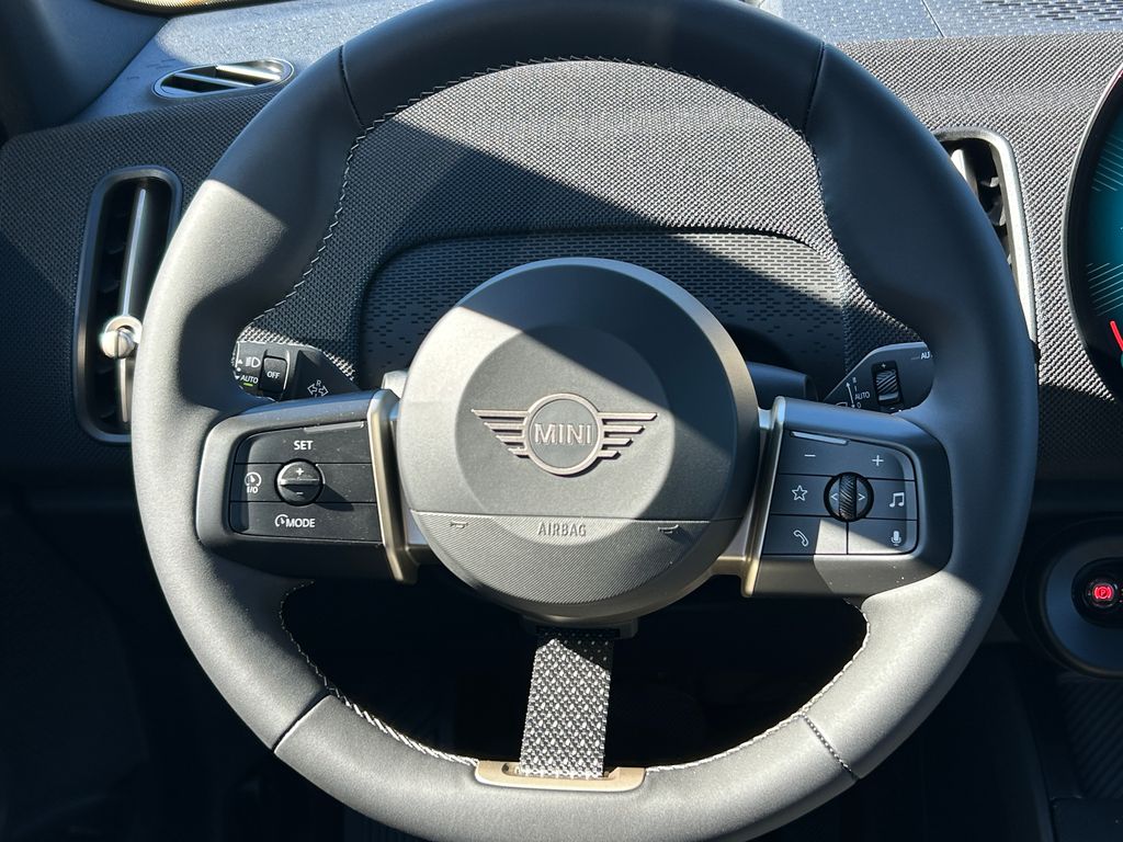 Thumbnail: 2027 MINI Cooper Countryman - 18