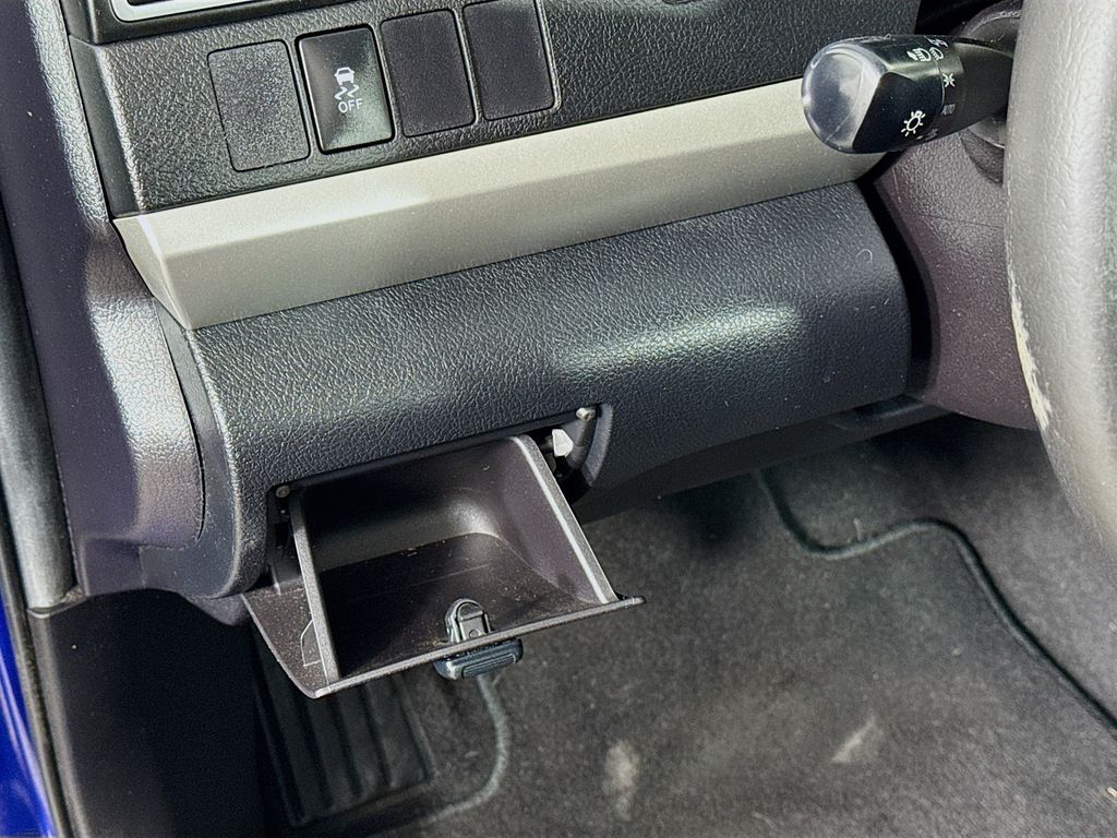 Thumbnail: 2015 Toyota Camry - 10