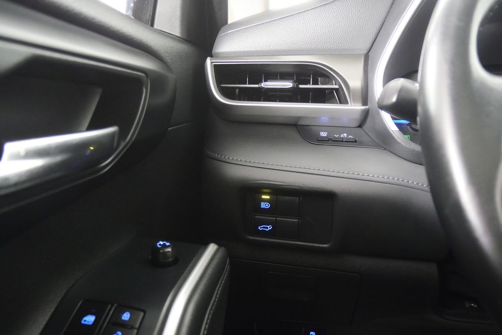 Thumbnail: 2022 Toyota Highlander - 24