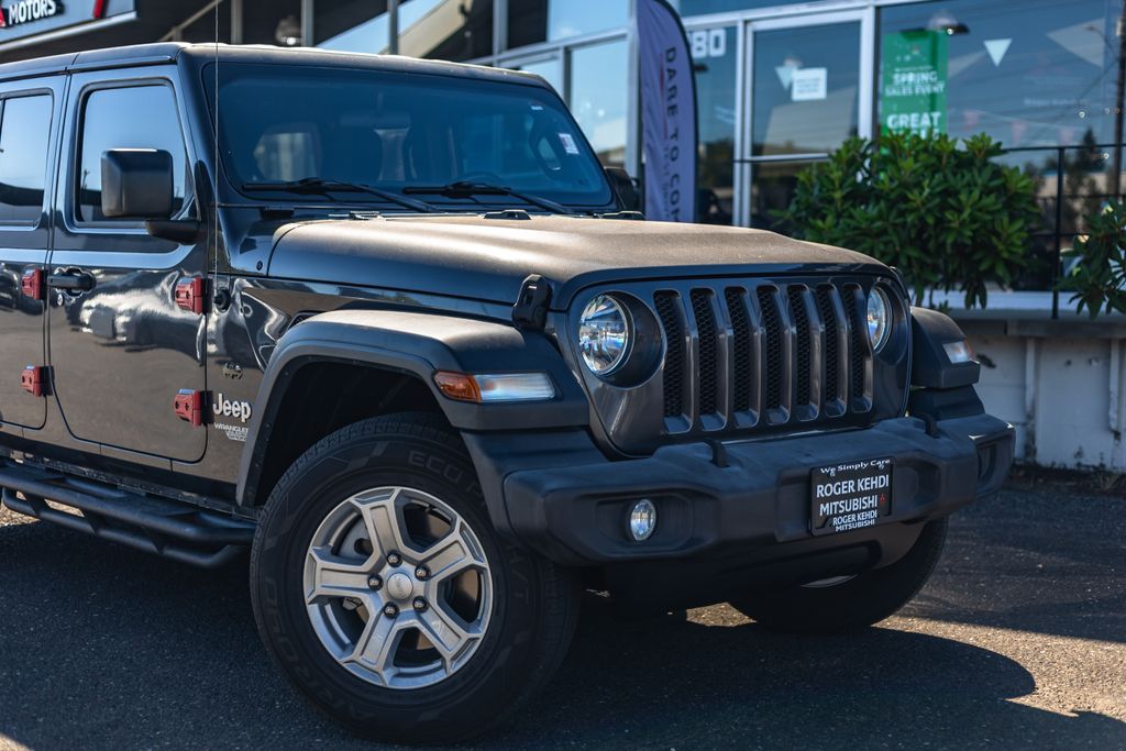 2018 Jeep Wrangler Unlimited Sport S thumbnail 3