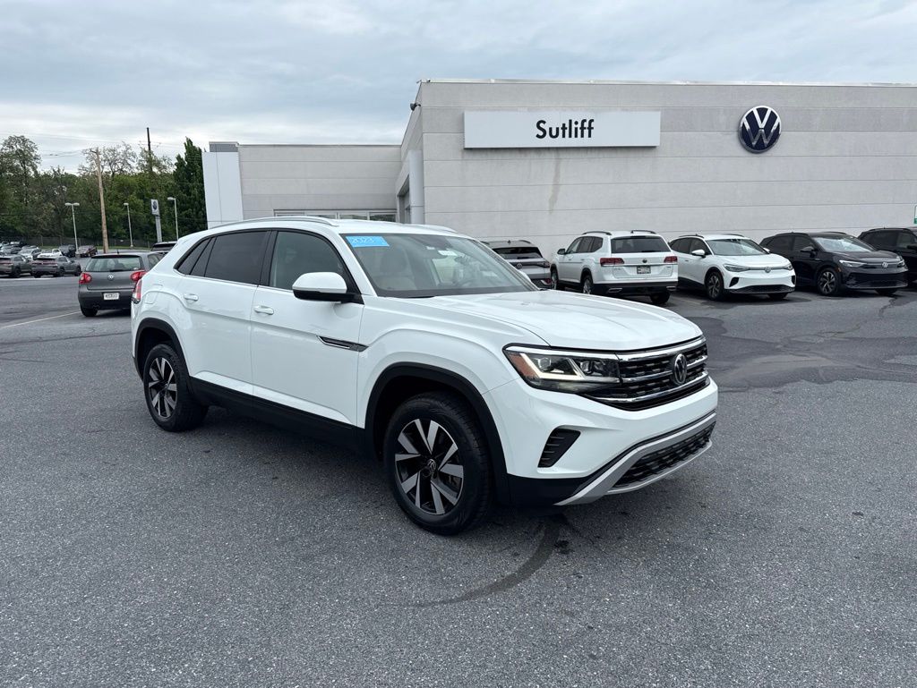 2023 Volkswagen Atlas Cross Sport 2.0T SE White at Sutliff Volkswagen