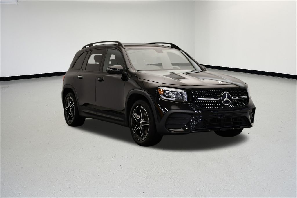 Thumbnail: 2021 Mercedes-Benz GLB - 7