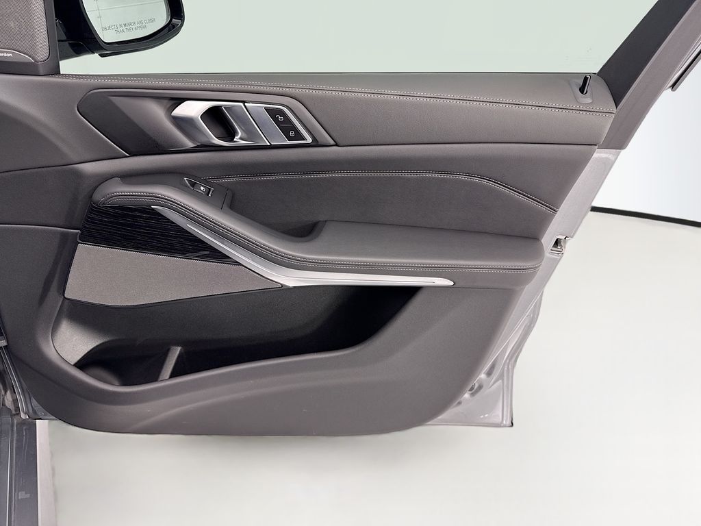 Thumbnail: 2024 BMW X5 - 24