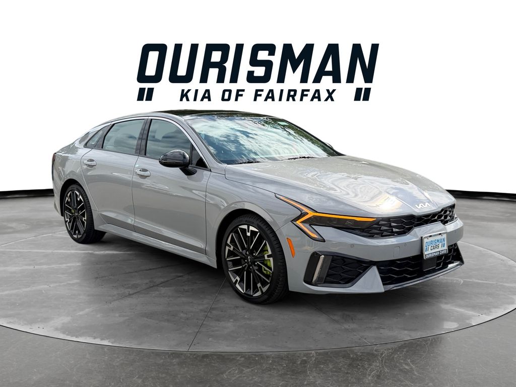 Wolf Gray 2025 Kia K5 Sedan Front-Wheel Drive 8-Speed Dual Clutch