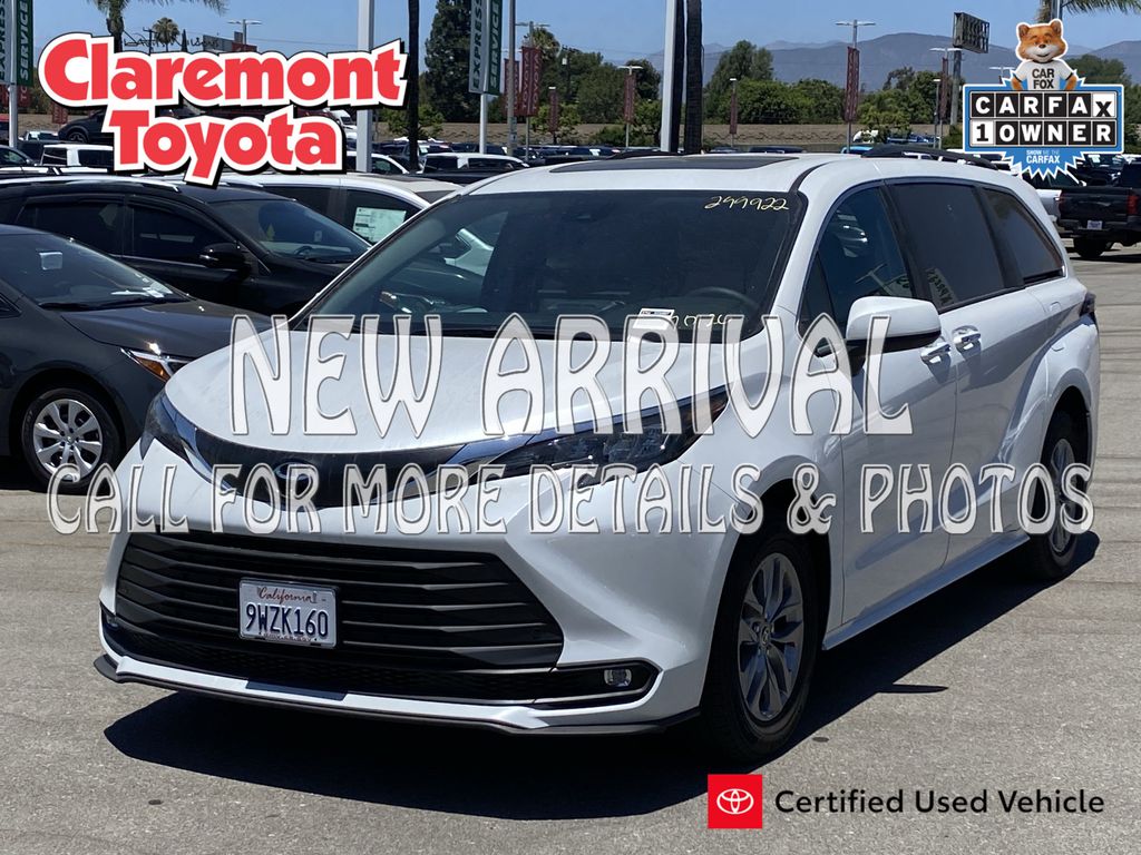 Pearl 2026 Toyota Sienna Minivan Front-Wheel Drive Continuously Variable Transmission