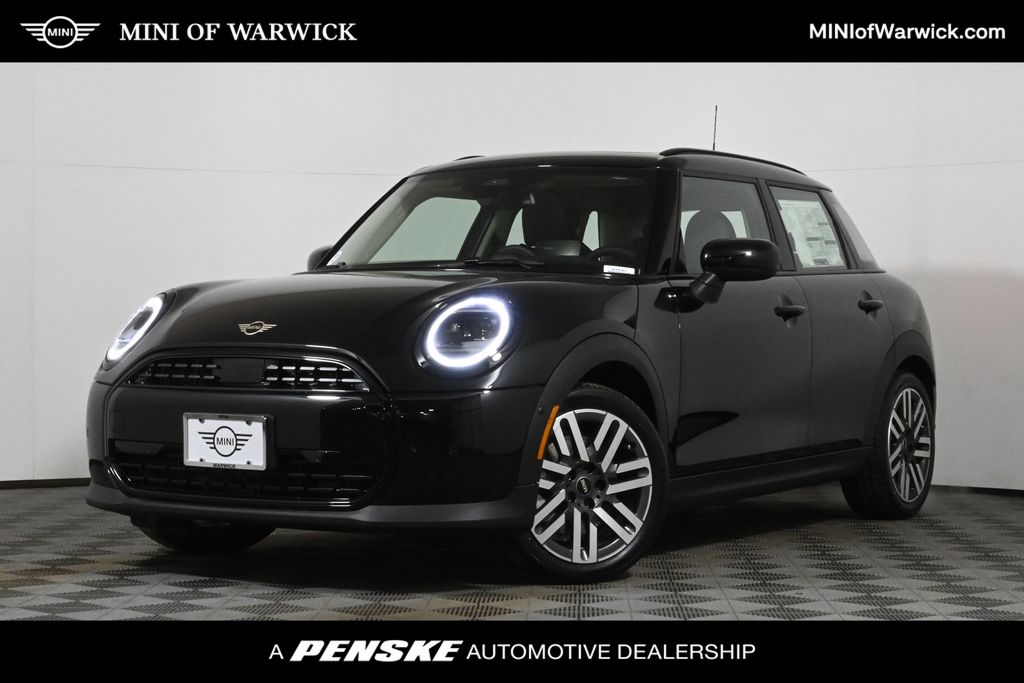 2025 MINI Cooper Hardtop  -
                Warwick, RI