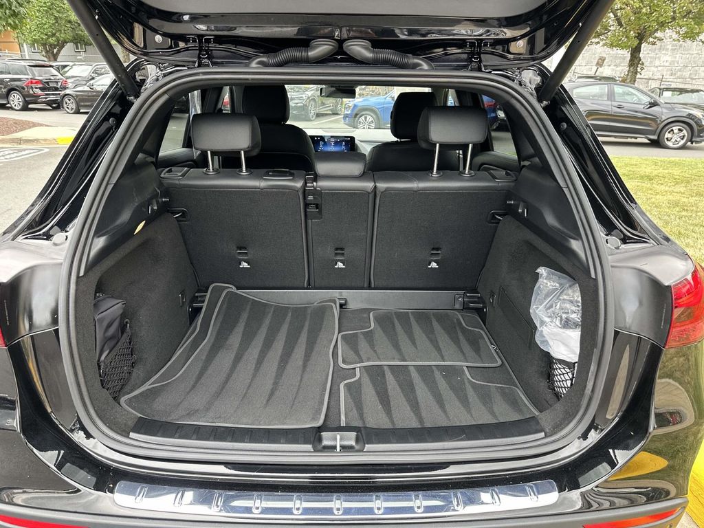 Thumbnail: 2025 Mercedes-Benz GLA - 28