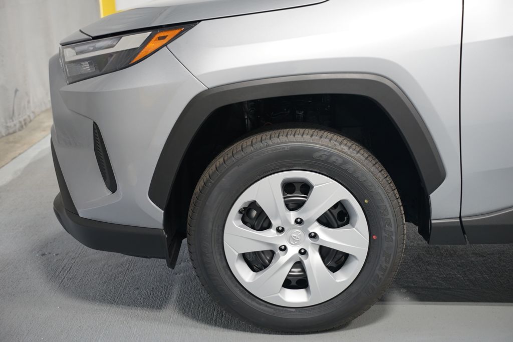 Thumbnail: 2025 Toyota RAV4 - 5