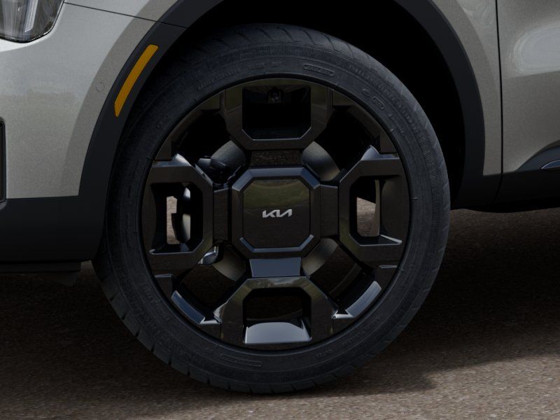 New 2026 Ivory Silver Kia X-Line SX image 9