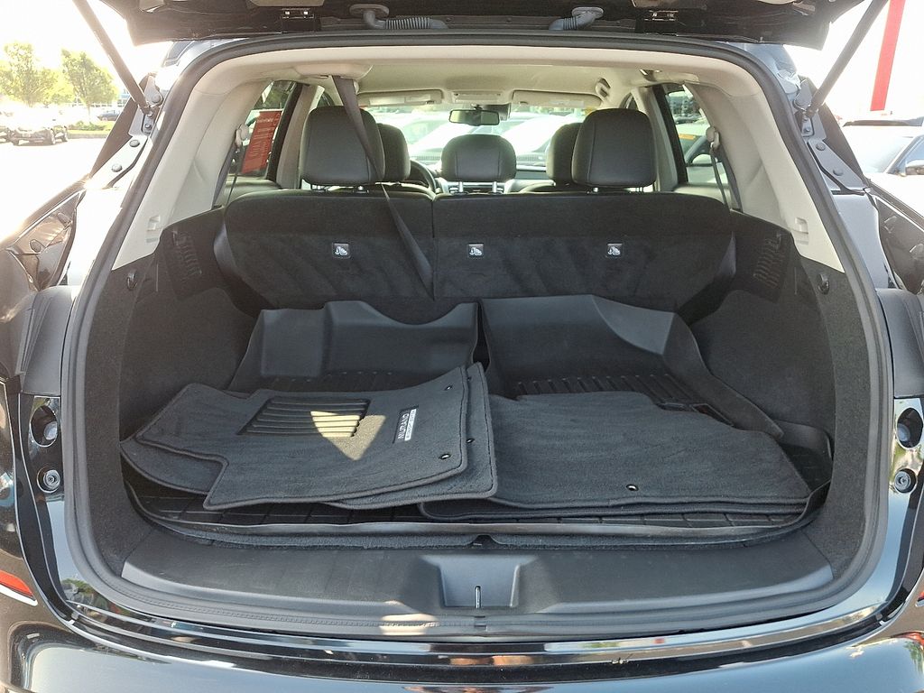 2022 Nissan Murano SV 29