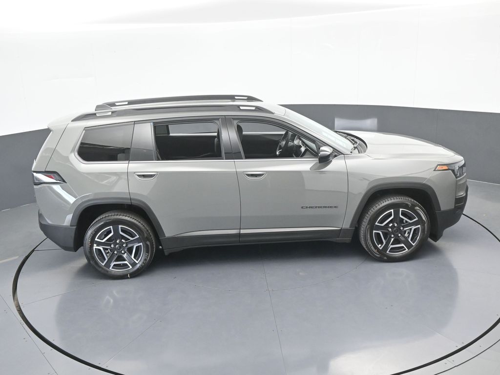New 2026 Sting-Gray Clearcoat Jeep Laredo image 47