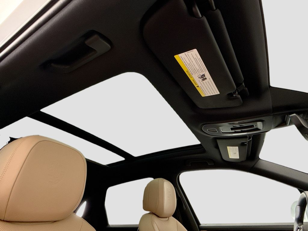 Thumbnail: 2025 Porsche Cayenne - 21