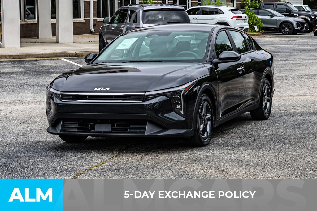 Used 2025 Gray Kia LXS image 4
