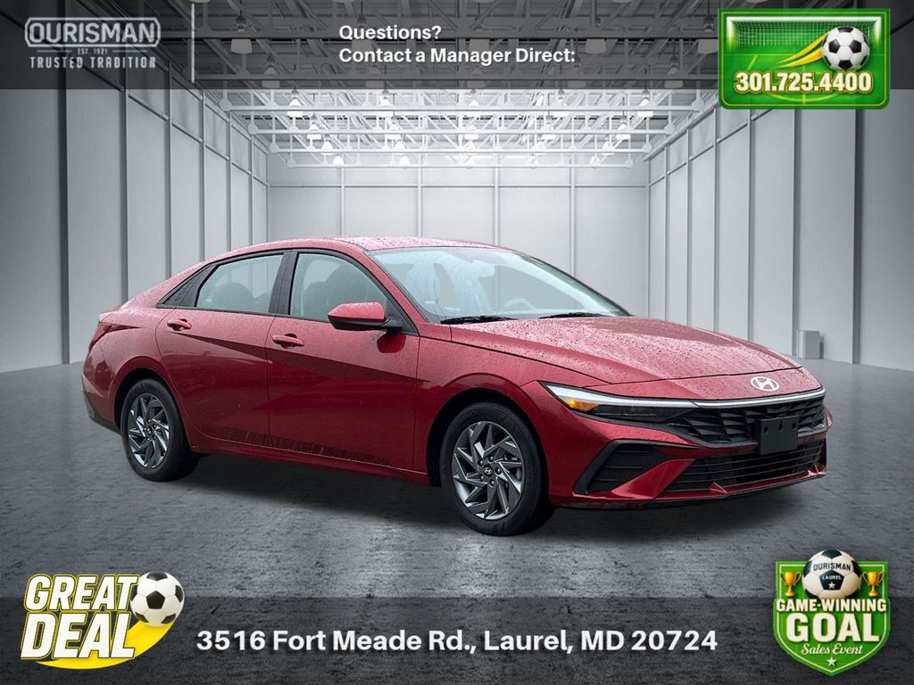 Red 2024 Hyundai Elantra Sedan Front-Wheel Drive Continuously Variable Transmission