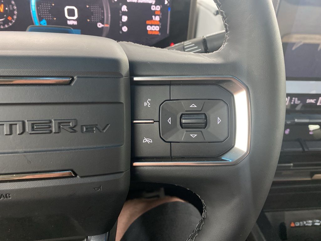 2024 GMC HUMMER EV SUV 3X photo