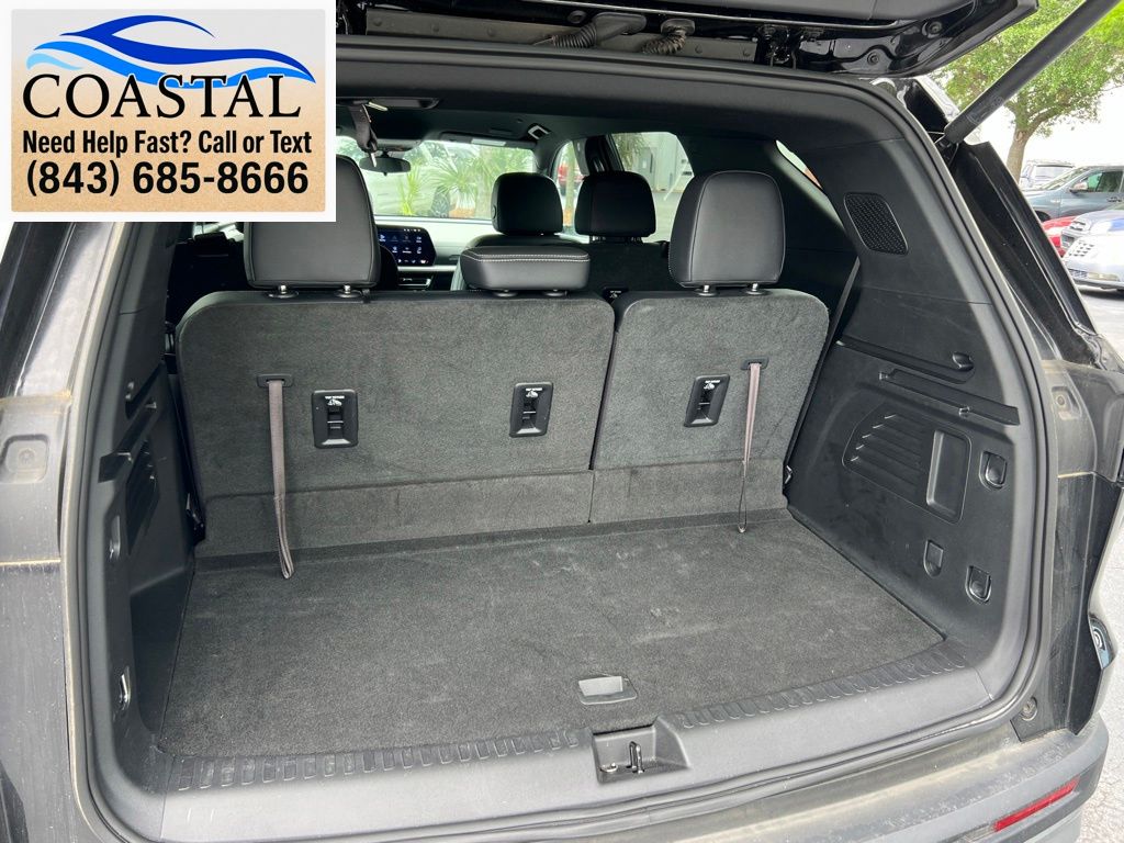 2025 Chevrolet Traverse LT Black at Bob Mills Chevrolet