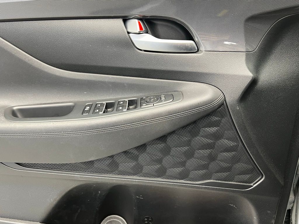 Thumbnail: 2021 Hyundai Santa Fe - 22