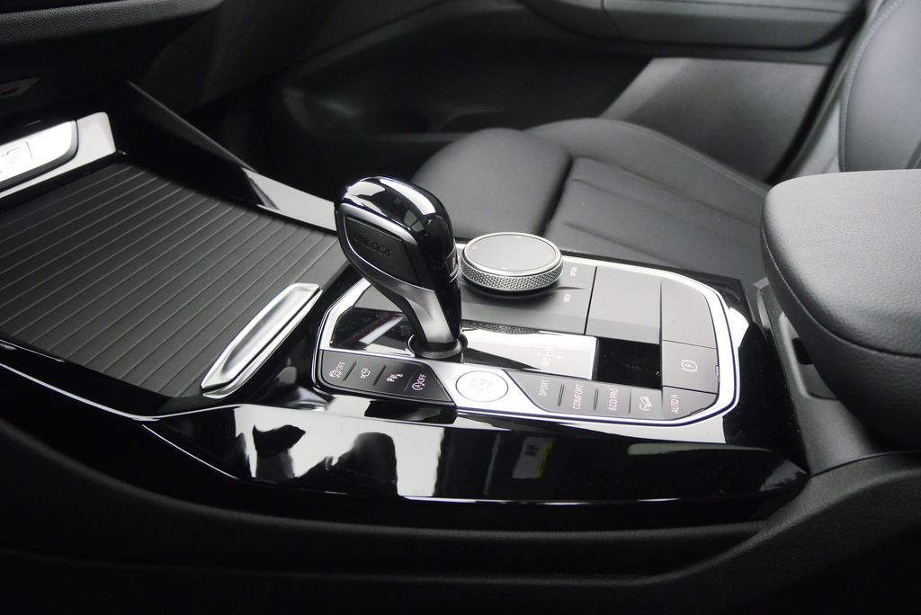 Thumbnail: 2024 BMW X3 - 26