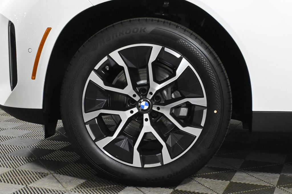 Thumbnail: 2026 BMW X3 - 12