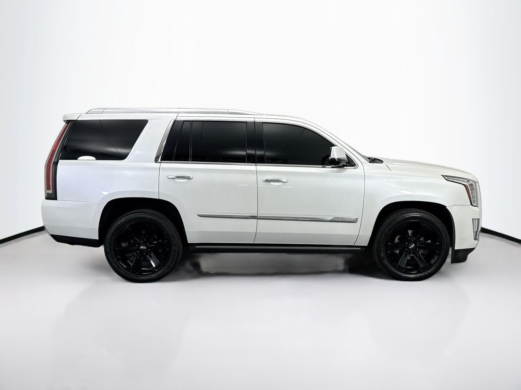 Thumbnail: 2016 Cadillac Escalade - 4