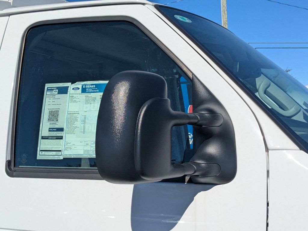 2026 Ford E-350 Cutaway 