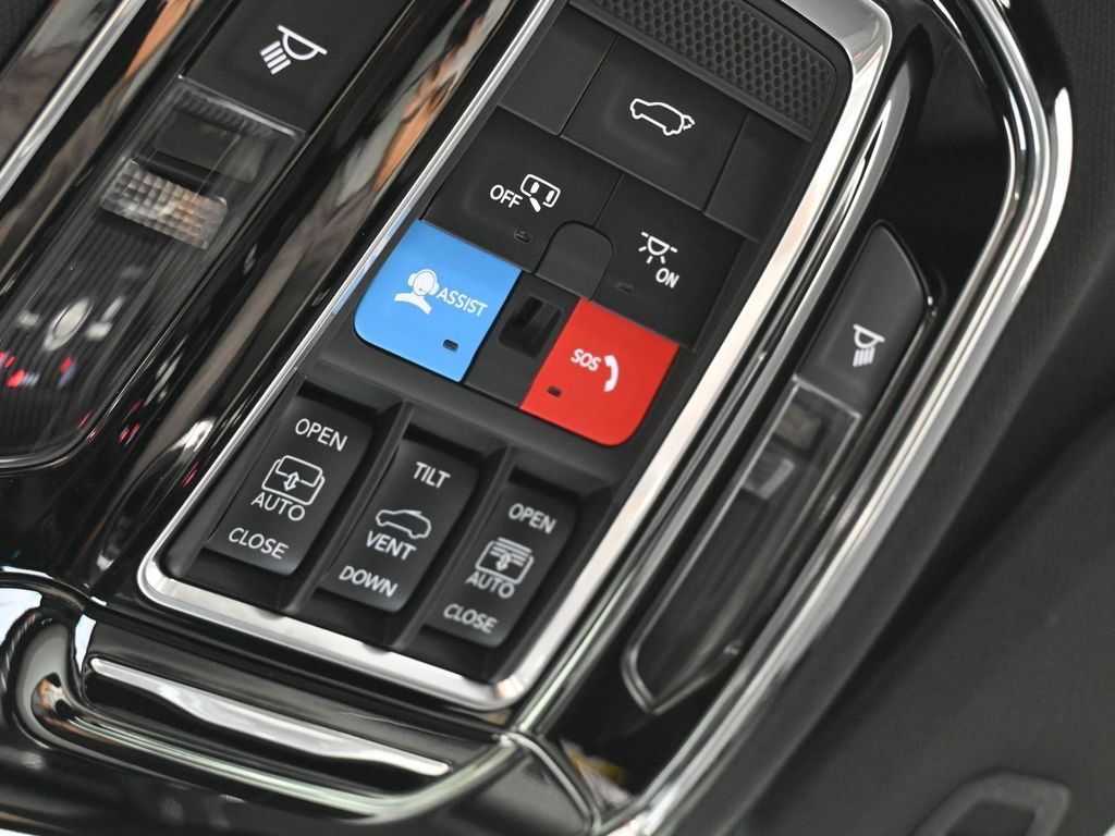 Used 2024 Bright White Clearcoat Jeep Overland image 25