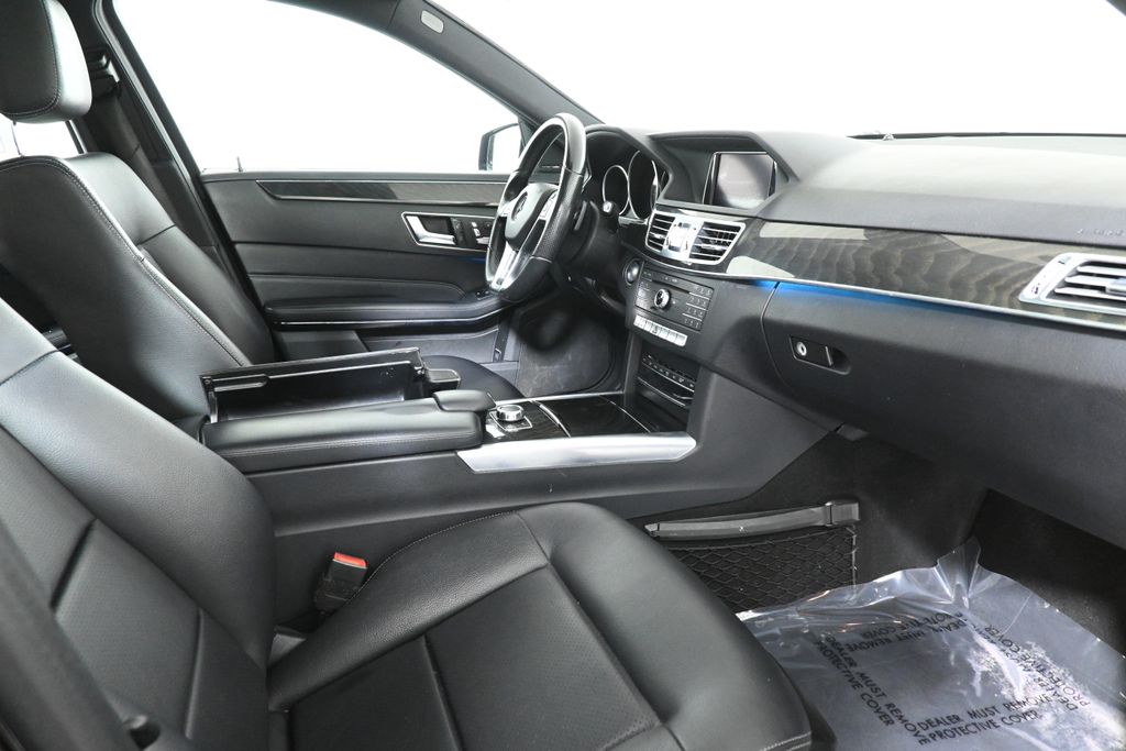 2016 Mercedes-Benz E-Class E 350 26