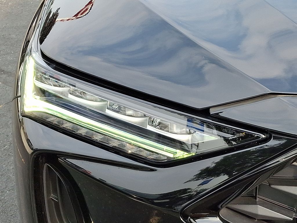 Thumbnail: 2023 Acura MDX - 9
