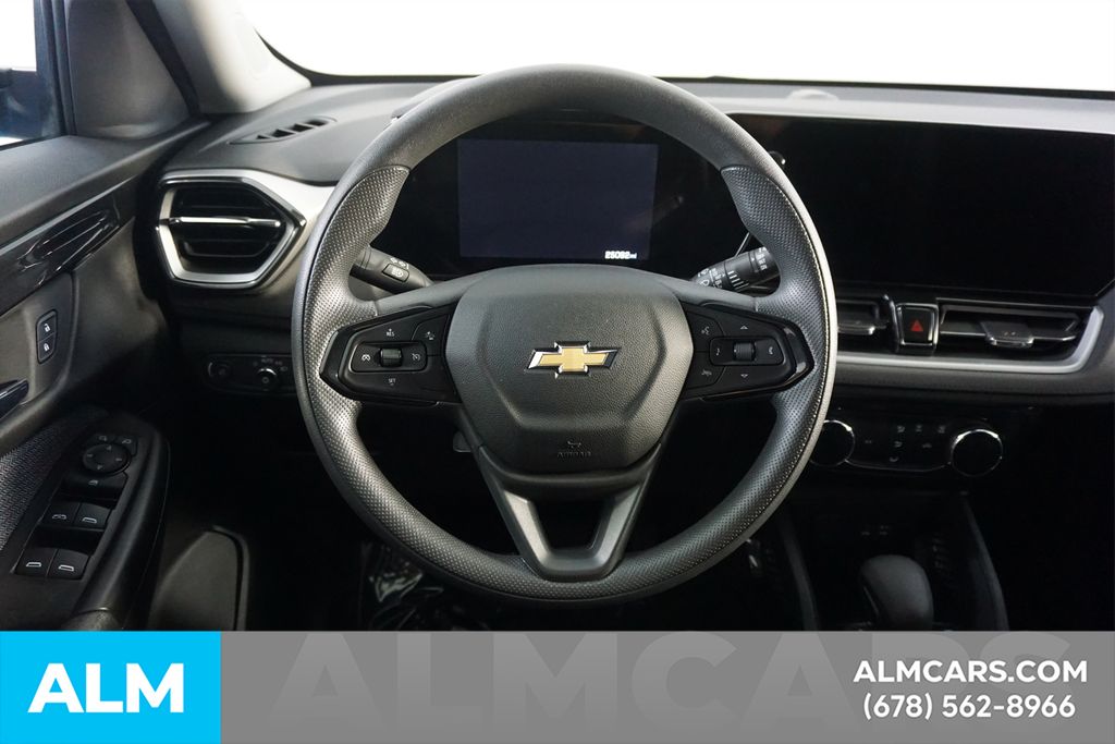 Used 2025 Blue Chevrolet LT image 25
