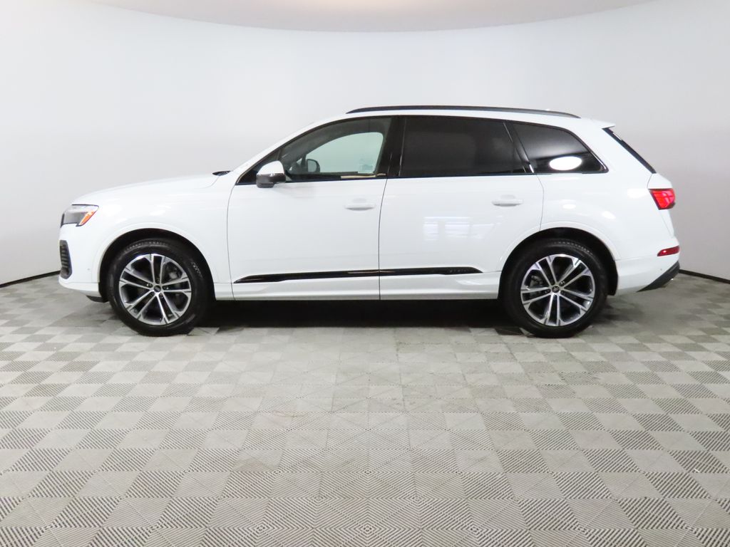 Thumbnail: 2026 Audi Q7 - 2