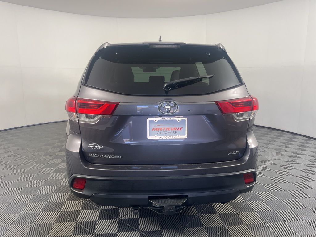 2019 Toyota Highlander XLE 13