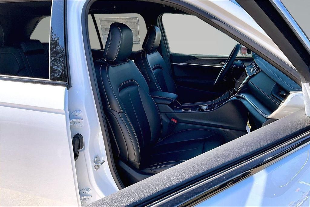 2026 Jeep Grand Cherokee Limited - 7