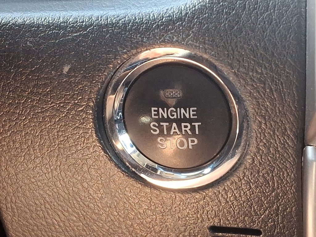 2017 Toyota 4Runner Limited 25