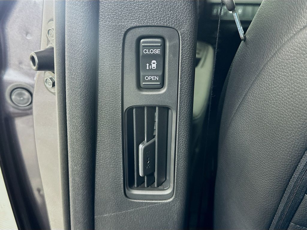 Thumbnail: 2026 Honda Odyssey - 17