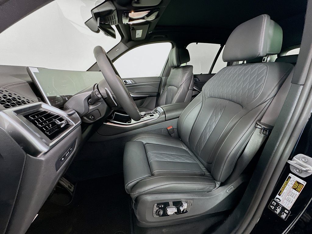 Thumbnail: 2026 BMW X5 - 16