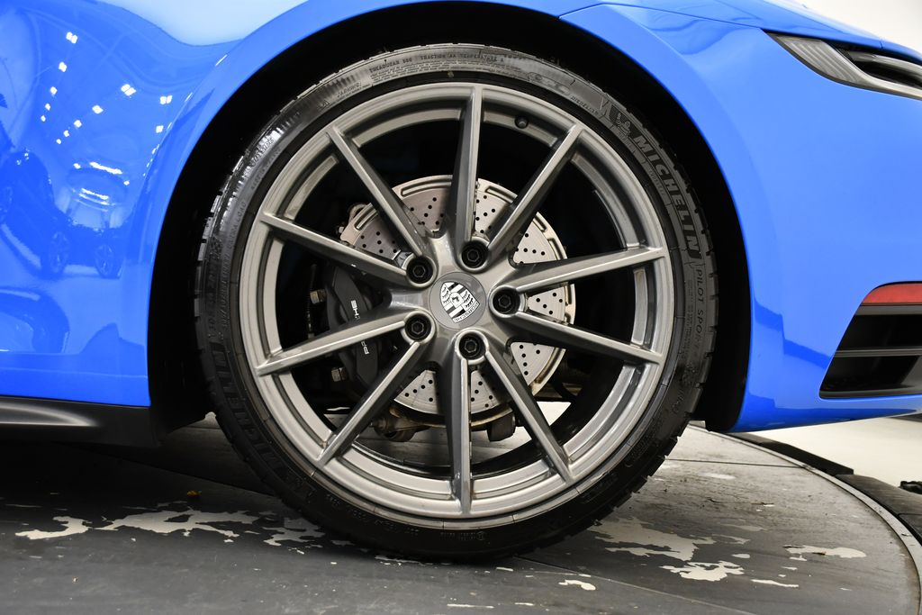 Thumbnail: 2024 Porsche 911 - 17