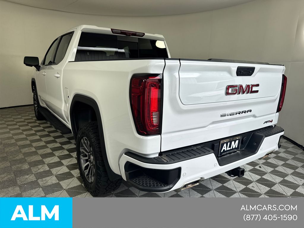 Used 2022 White GMC AT4 image 10